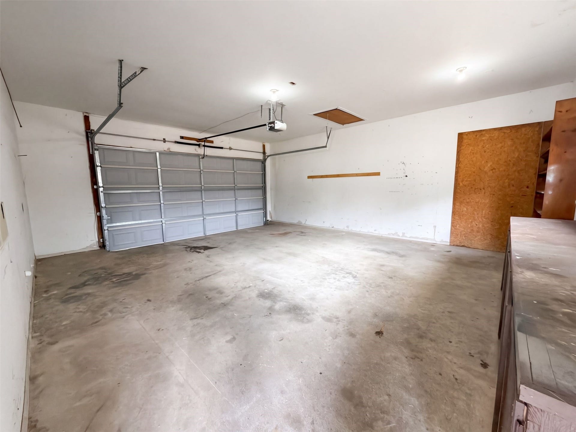 63 April Wind Drive S, Conroe, TX 77356 63 April Wind Drive S, Conroe, TX 77356