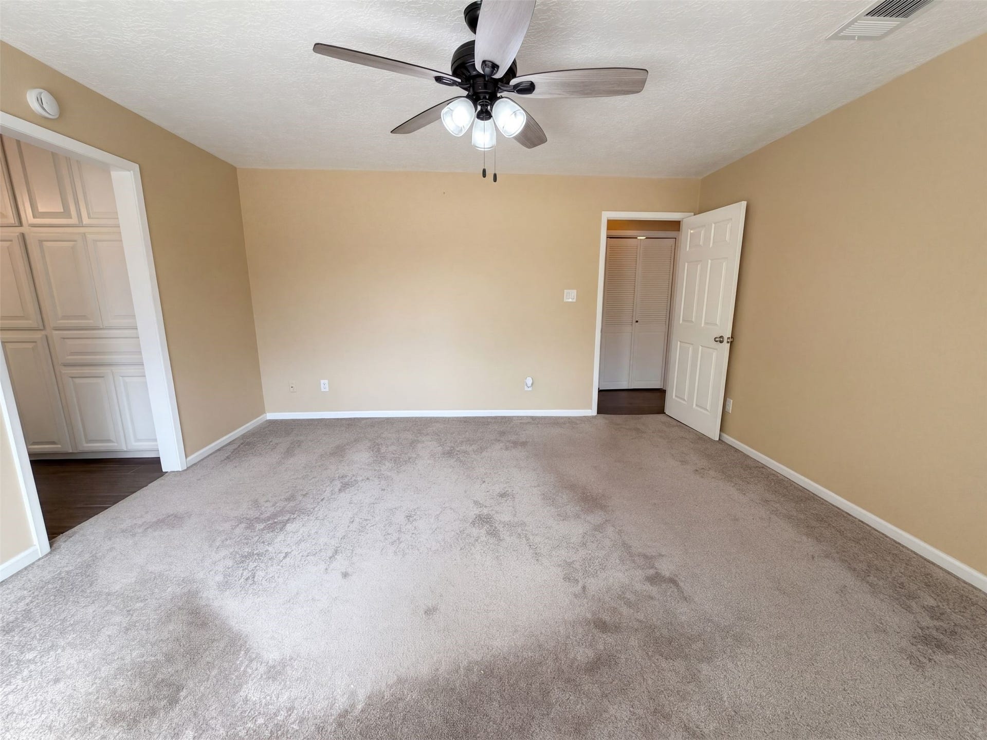 63 April Wind Drive S, Conroe, TX 77356 63 April Wind Drive S, Conroe, TX 77356