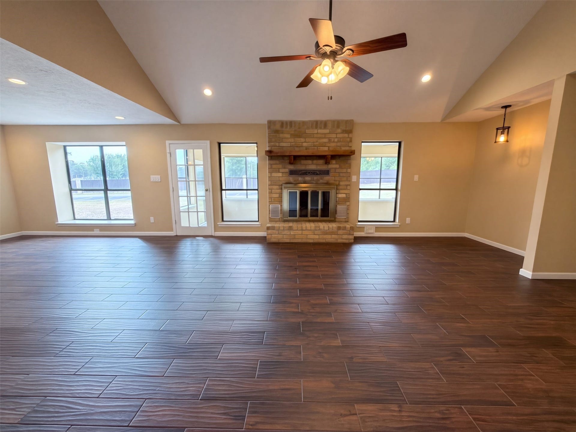 63 April Wind Drive S, Conroe, TX 77356 63 April Wind Drive S, Conroe, TX 77356