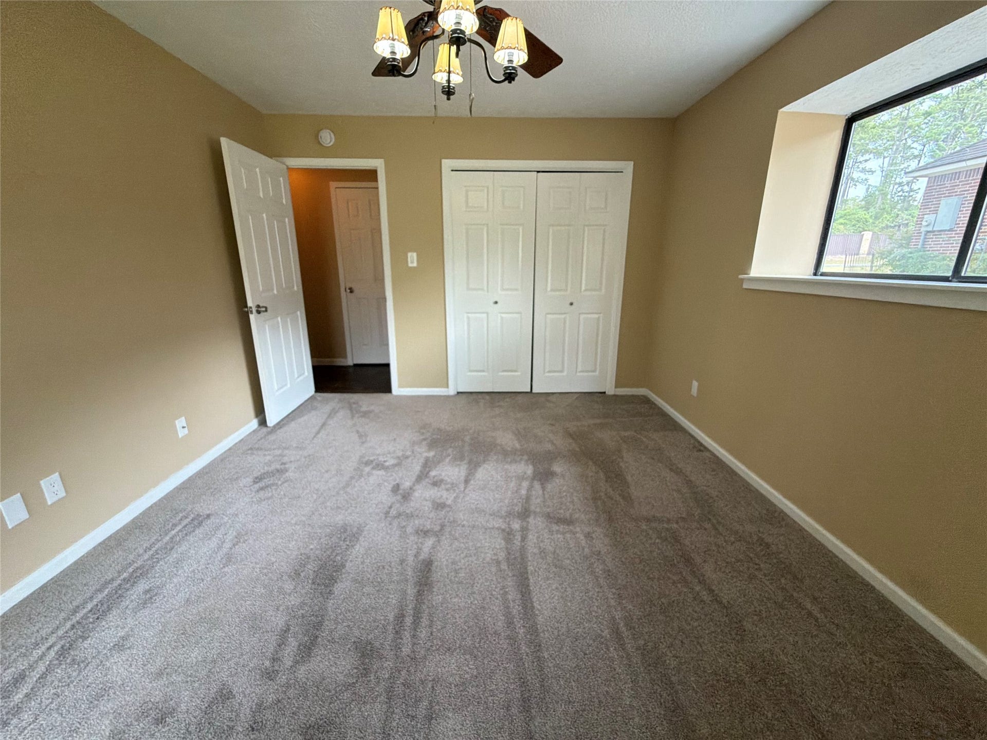 63 April Wind Drive S, Conroe, TX 77356 63 April Wind Drive S, Conroe, TX 77356