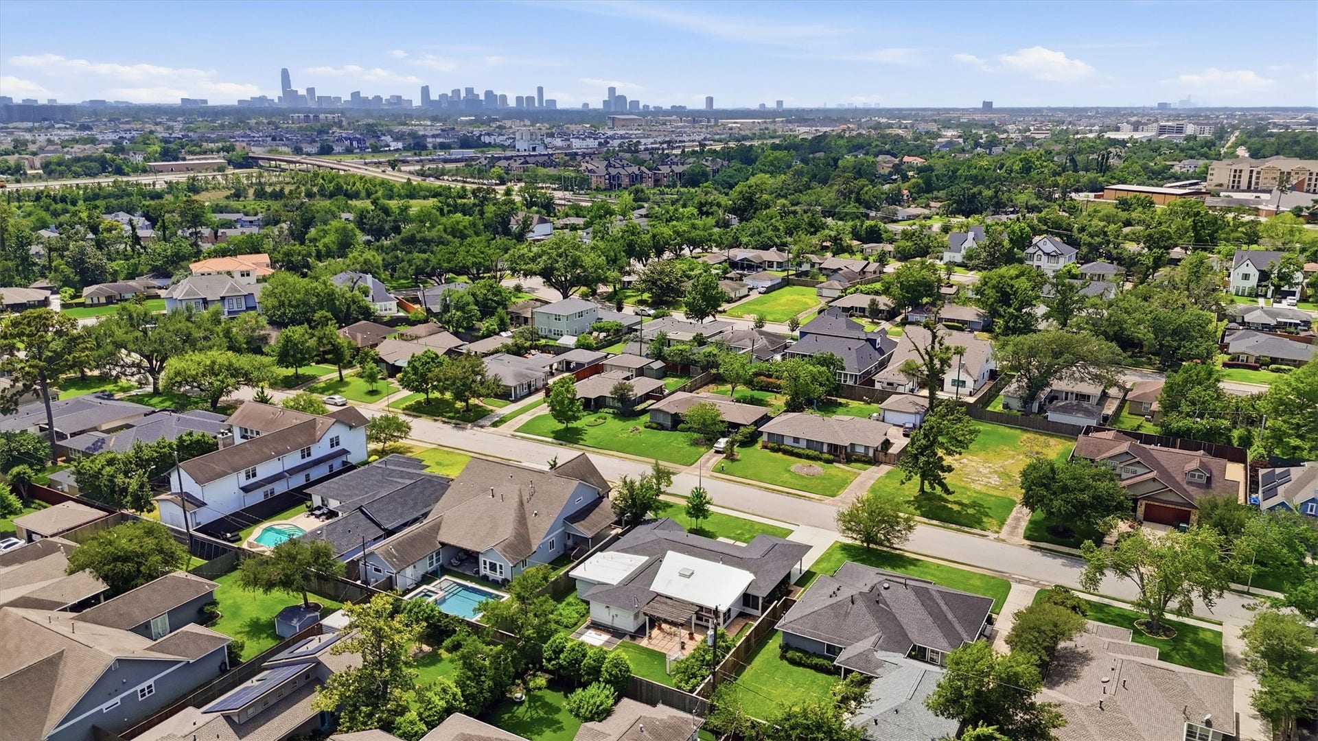 1006 Prince Street, Houston, TX 77008 1006 Prince Street, Houston, TX 77008