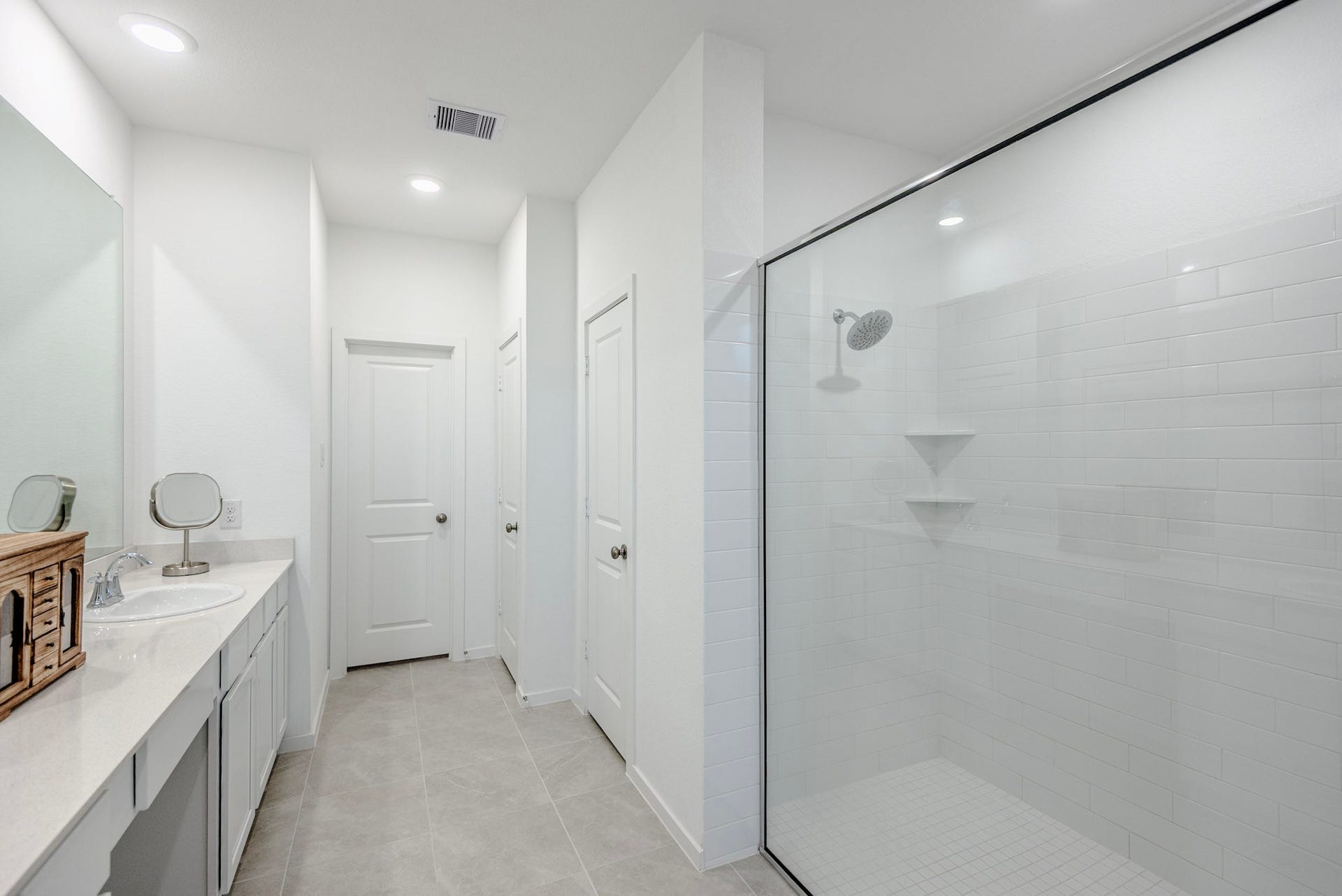 218 Curly Cucumber Circle, Richmond, TX 77406 Primary bath with large walk-in shower