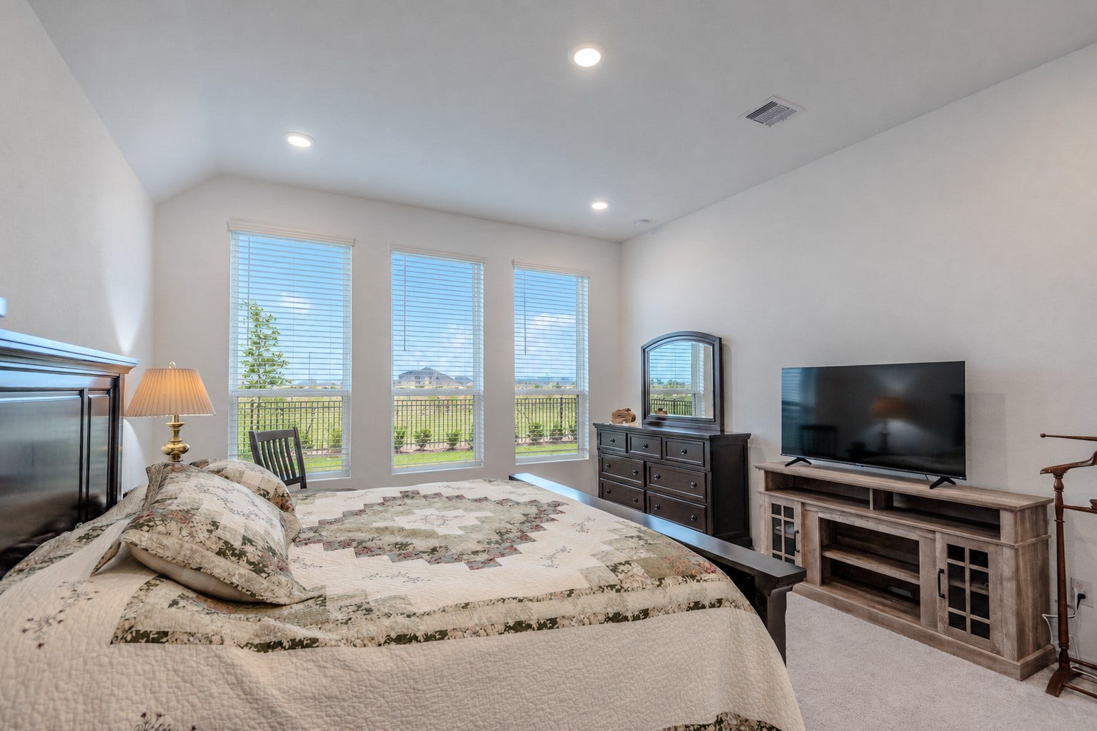 218 Curly Cucumber Circle, Richmond, TX 77406 Primary bed with view