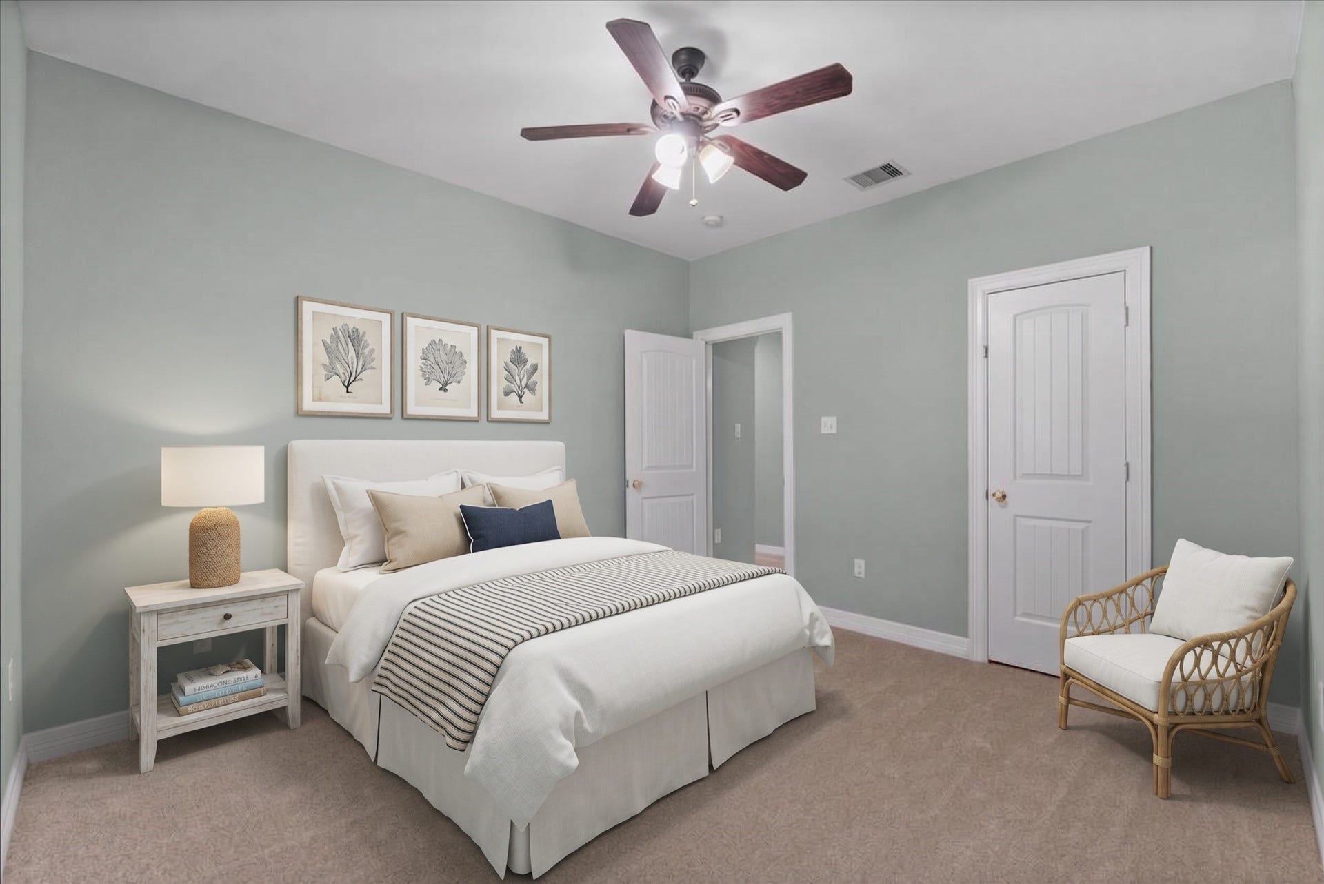 15531 Maple Street, Santa Fe, TX 77517 This bedroom features new carpet, a ceiling fan, and a reach-in closet. Soft neutral paint and ample wall space give the room flexibility for any furniture layout.