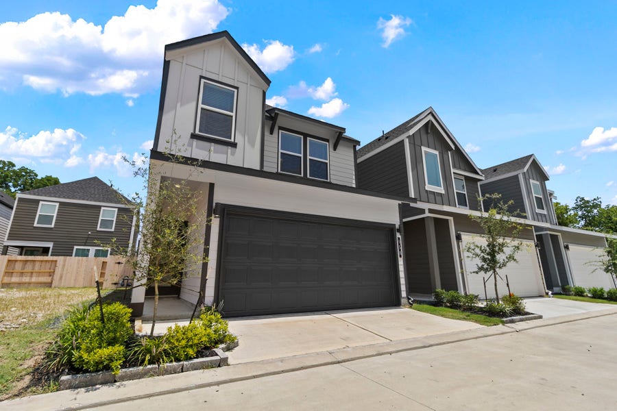 Property photo for 958 Green Vines Lane, Houston, TX