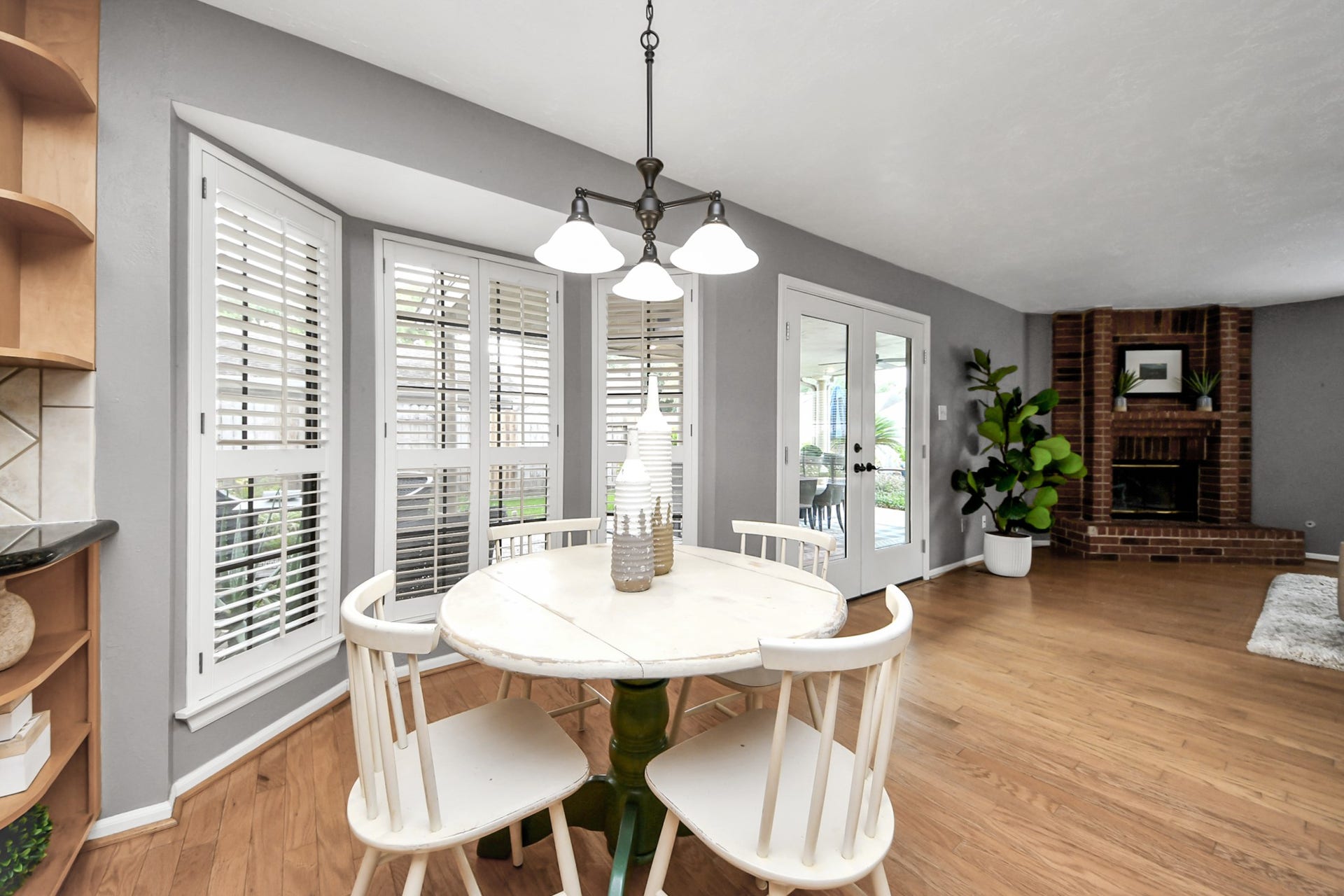 7615 Park Falls Drive, Houston, TX 77095 Spacious breakfast/dining area with beautiful hardwood floors