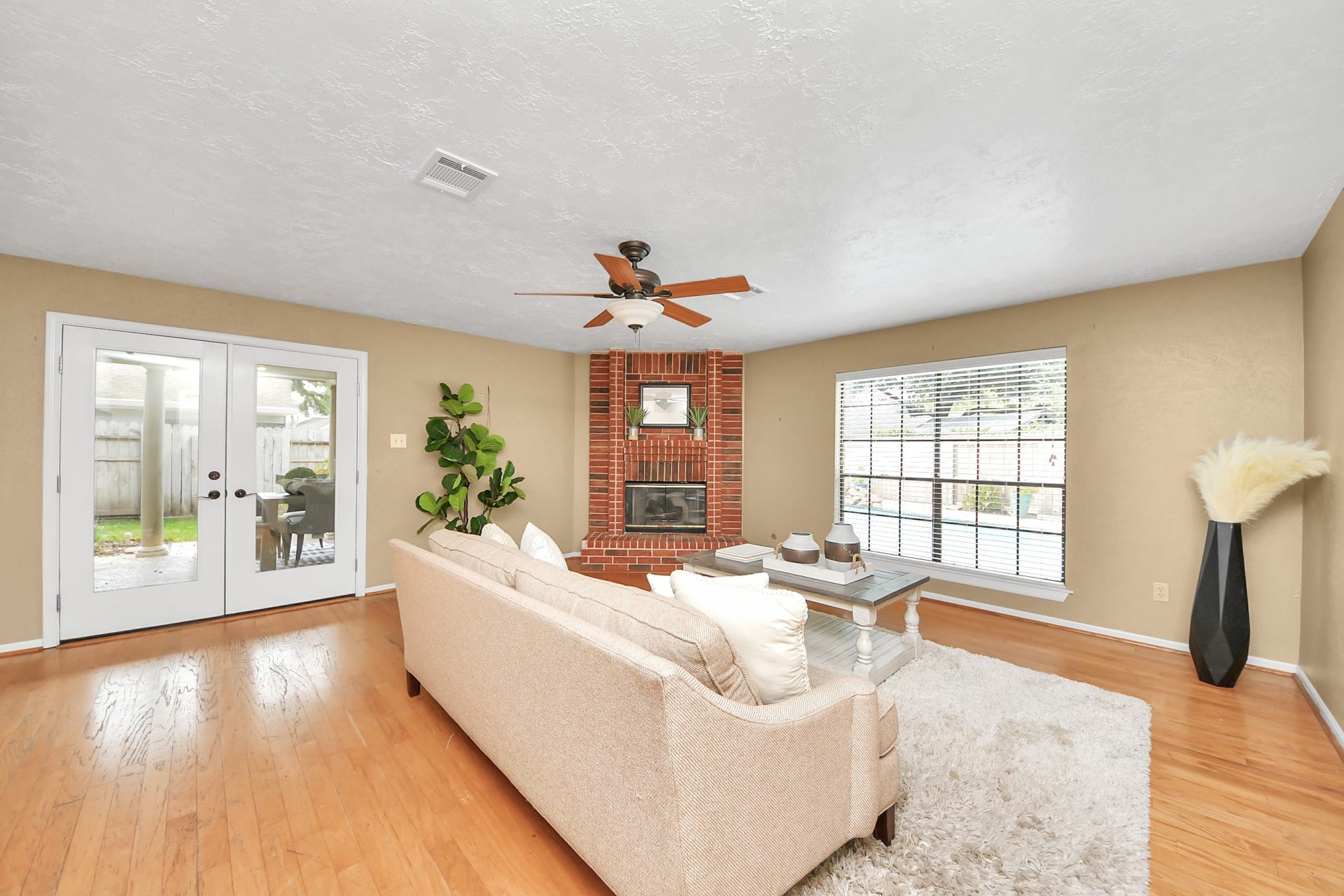 7615 Park Falls Drive, Houston, TX 77095 Bright and welcoming atmosphere with French doors leading to the backyard
