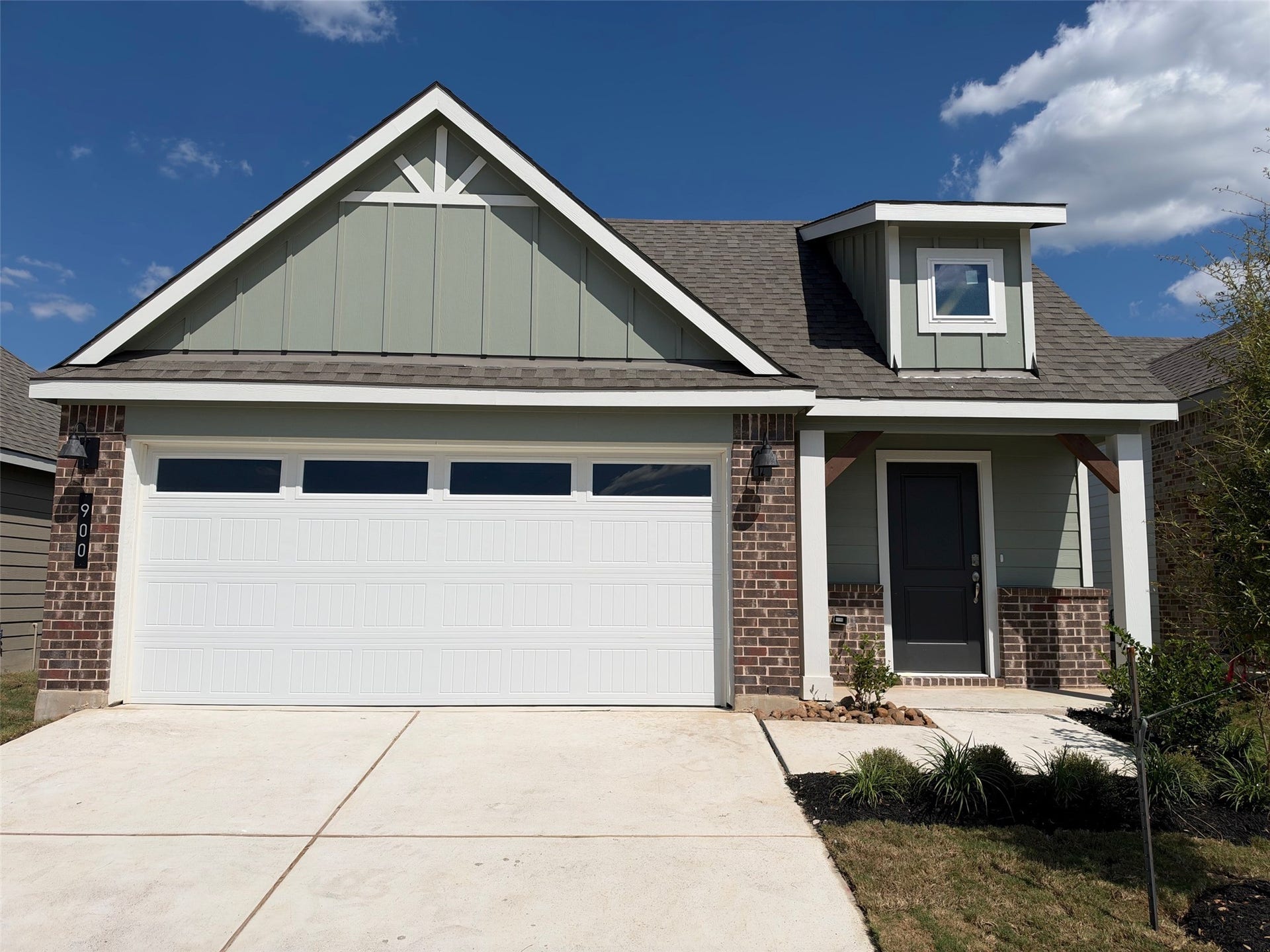 900 Lady Bird Lane, College Station, TX 77845 900 Lady Bird Lane, College Station, TX 77845