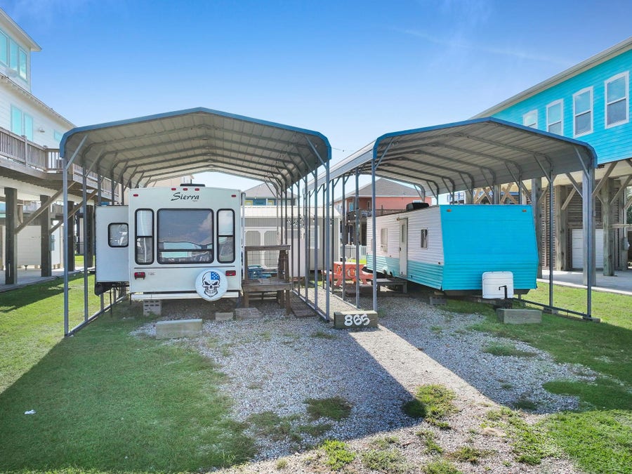 Property photo for 865 Sea Spray Drive, Crystal Beach, TX