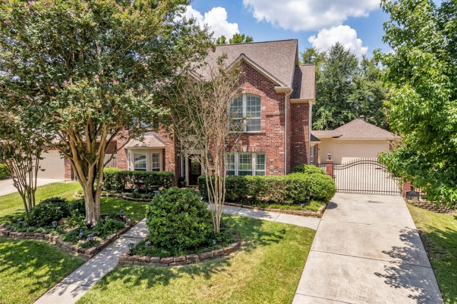 Property photo for 79 W Shale Creek Circle, The Woodlands, TX