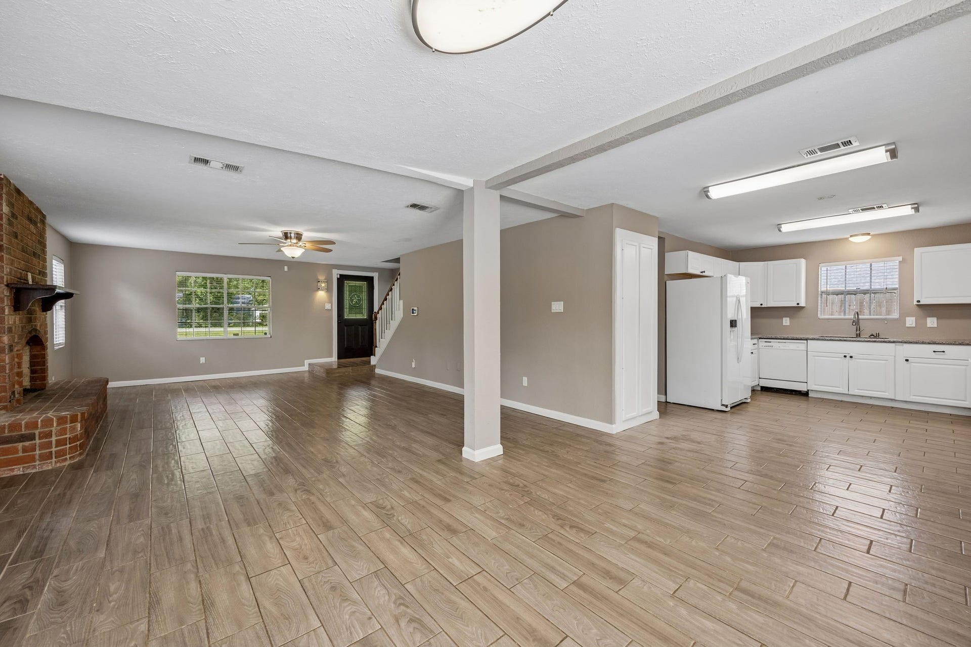 21822 Tophill Drive, Spring, TX 77388 21822 Tophill Drive, Spring, TX 77388