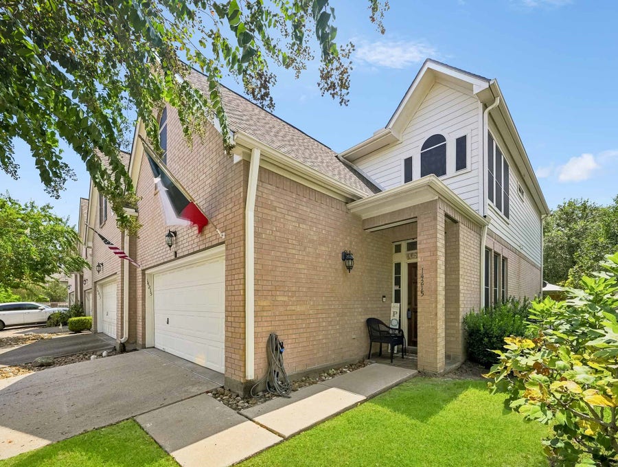 Property photo for 14215 Mossy Gate Lane, Houston, TX