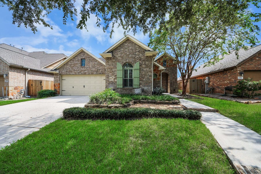 Property photo for 27515 Chris Ridge Court, Spring, TX