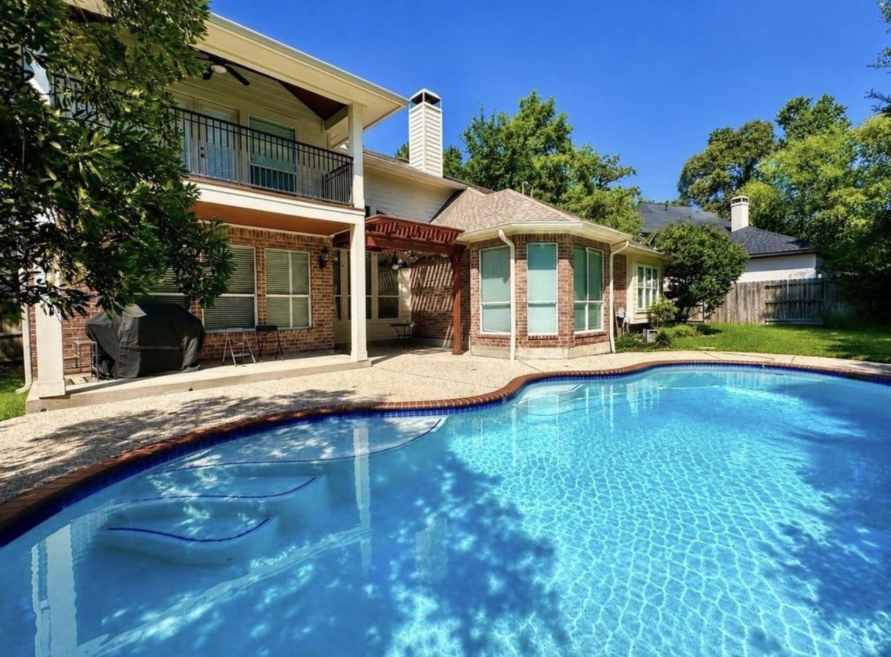 6 Meadow Rose Place, The Woodlands, TX 77382 Pool