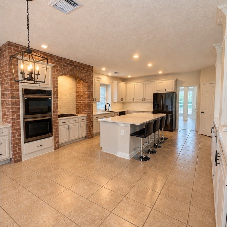 6 Meadow Rose Place, The Woodlands, TX 77382 Kitchen 2