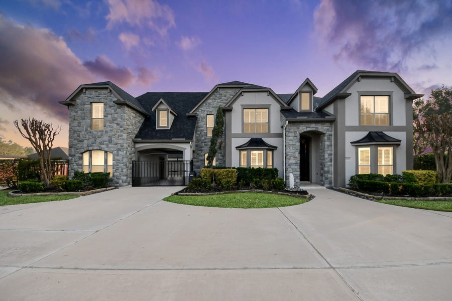 Property photo for 2211 Braer Ridge Drive, Katy, TX