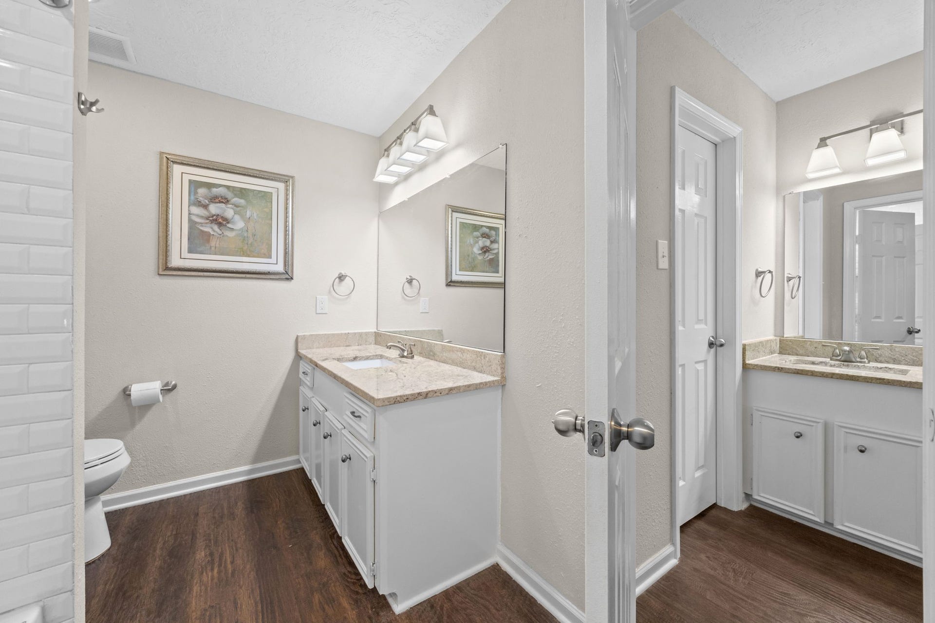 13823 Ivymount Drive, Sugar Land, TX 77498 Primary bath with vanity space and walk-in closet.
