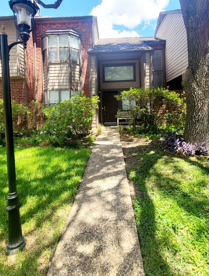 7447 Cambridge, #8, Houston, TX 77054