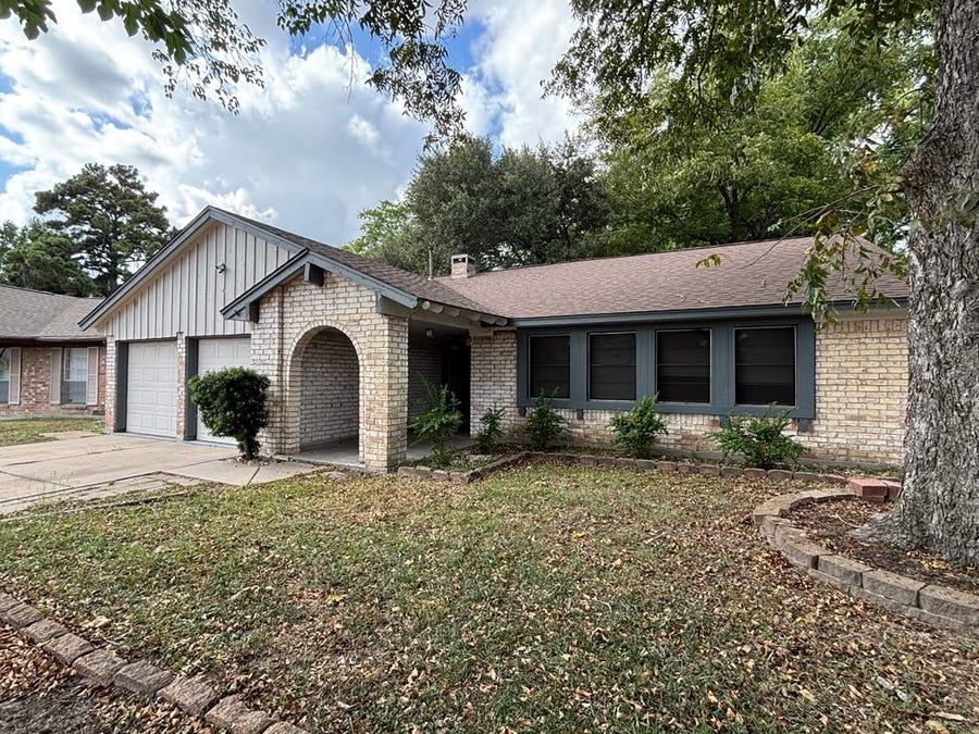 Property photo for 16358 Brinkwood Drive, Houston, TX