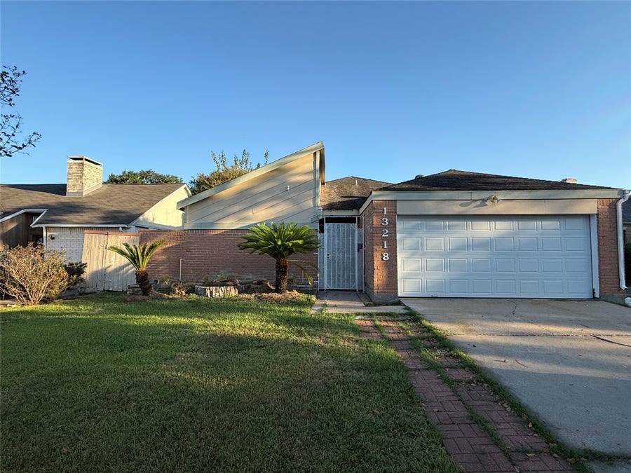 Property photo for 13218 Avonshire Drive, Houston, TX