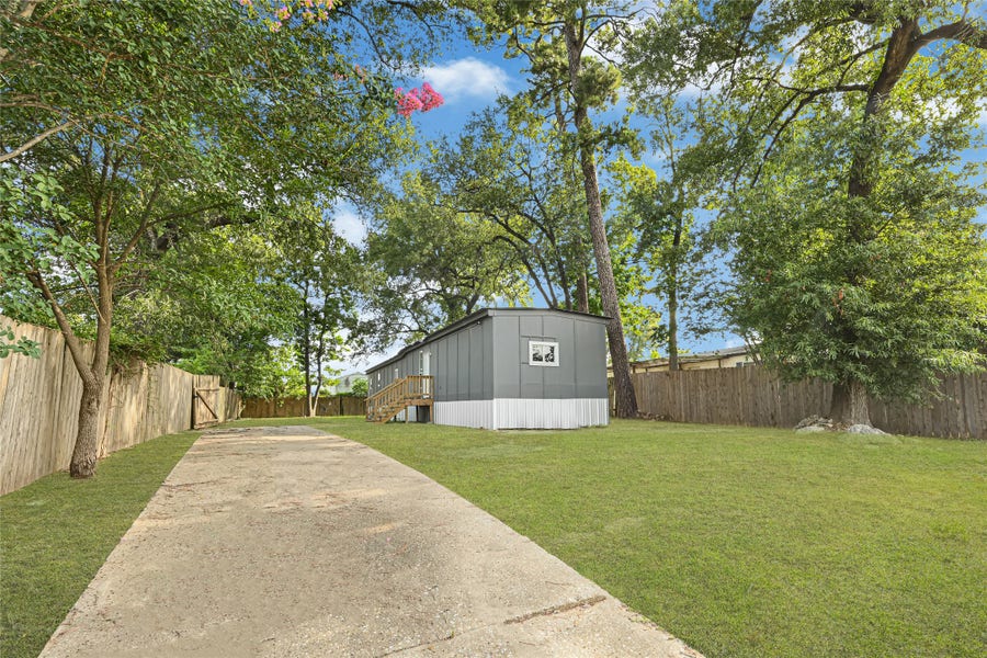 Property photo for 11719 S Spicewood Lane, Houston, TX