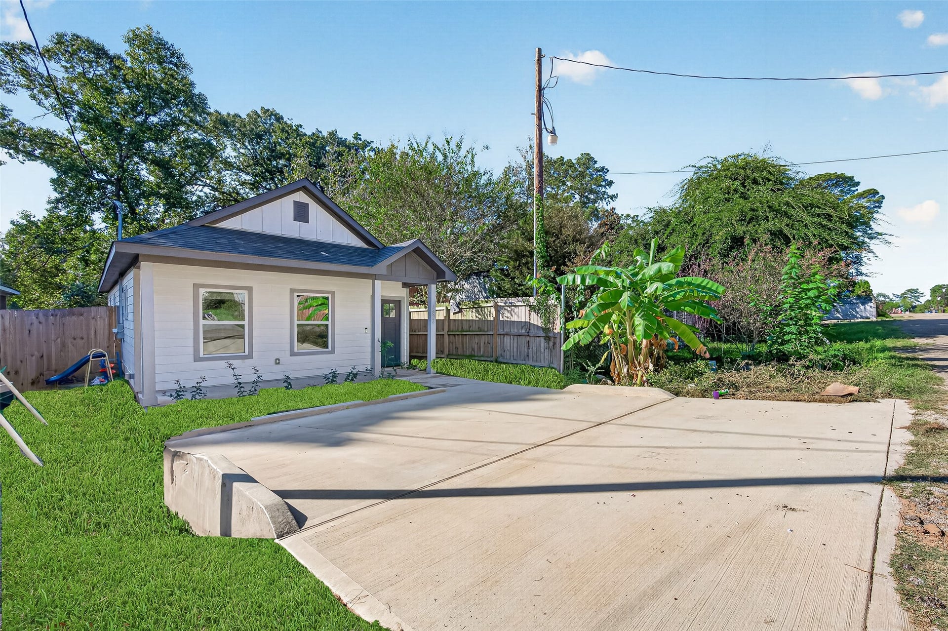 16853 Glenheath, Montgomery, TX 77316 16853 Glenheath, Montgomery, TX 77316