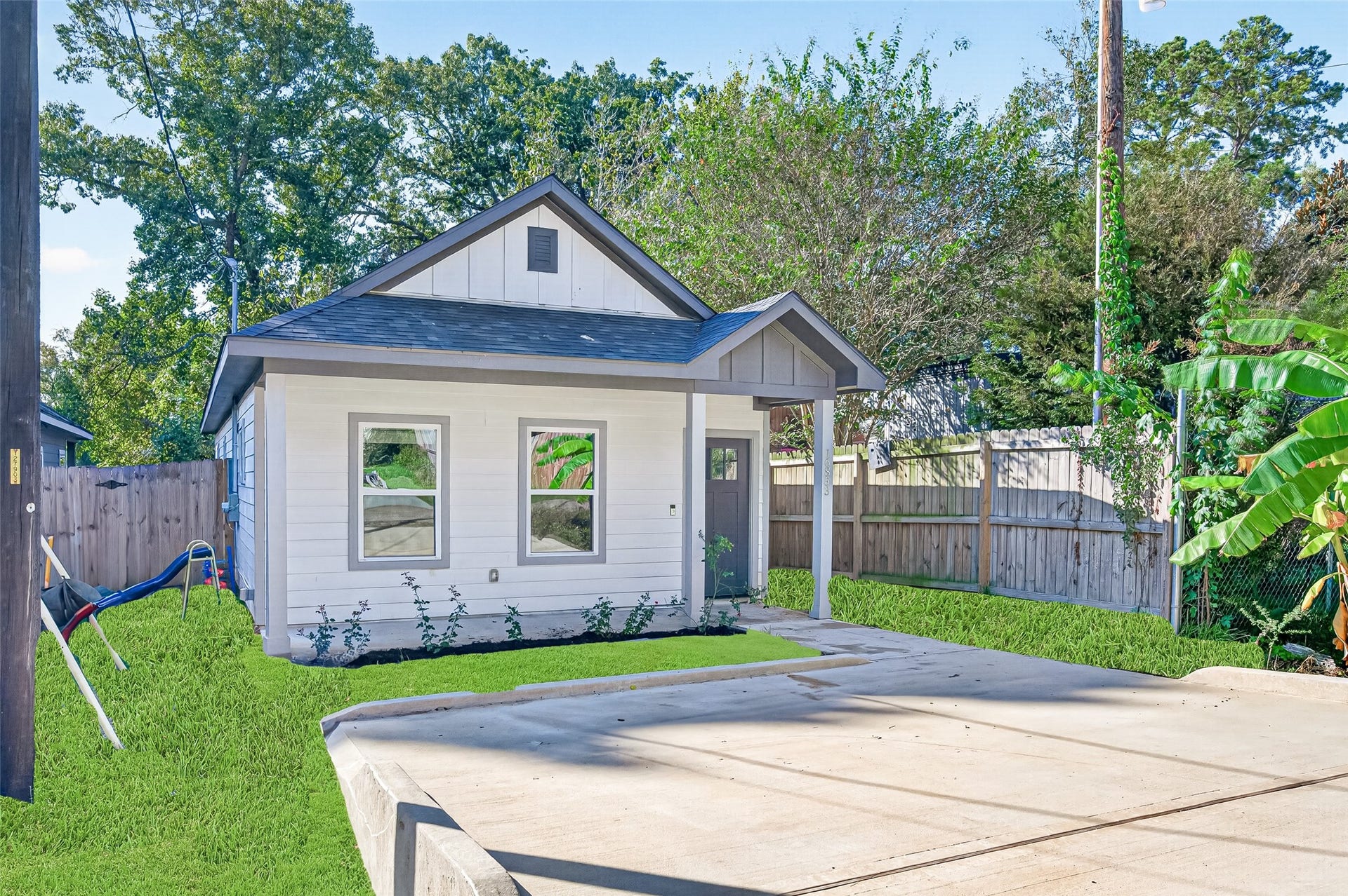 16853 Glenheath, Montgomery, TX 77316 16853 Glenheath, Montgomery, TX 77316
