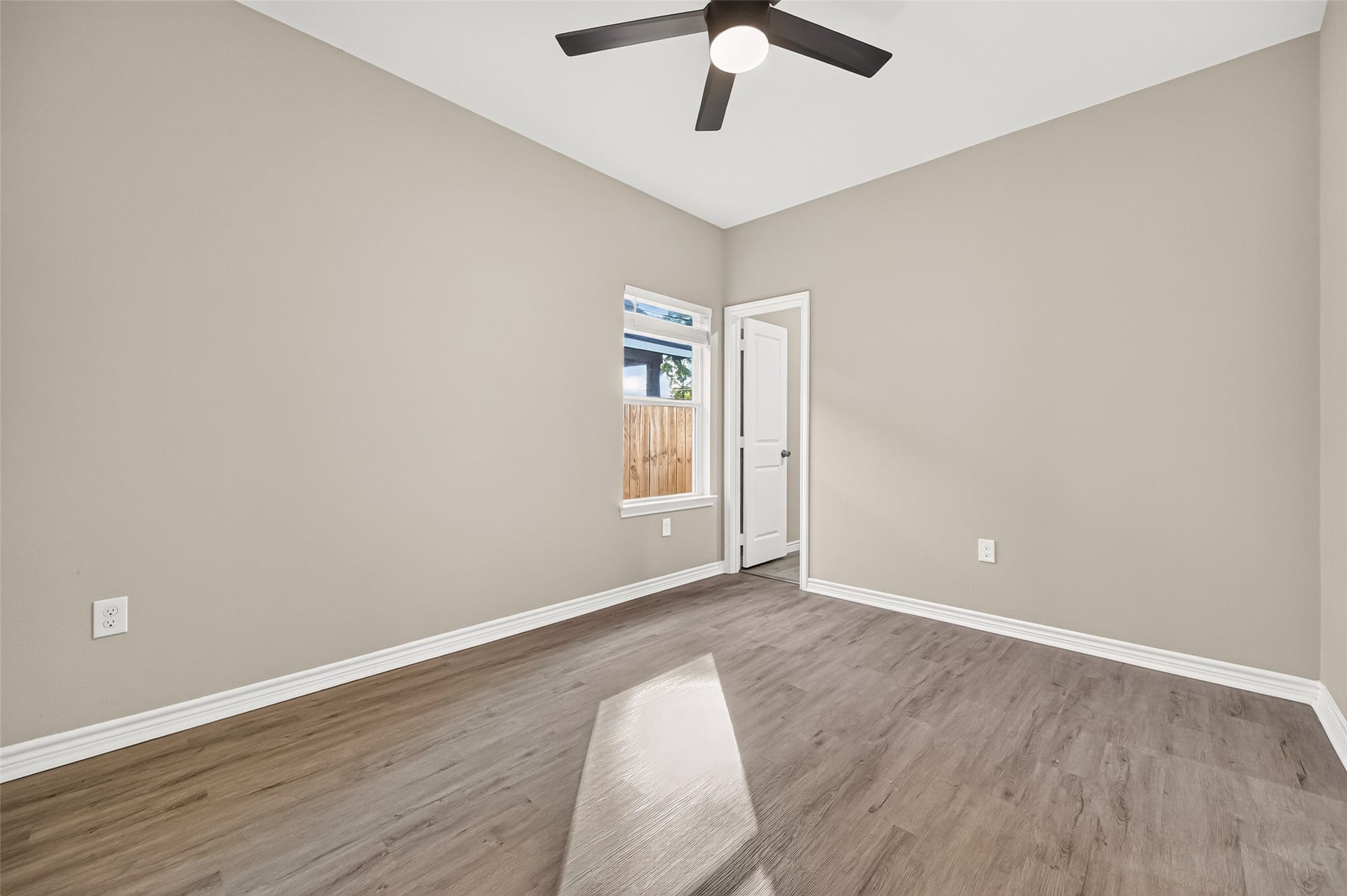16853 Glenheath, Montgomery, TX 77316 16853 Glenheath, Montgomery, TX 77316
