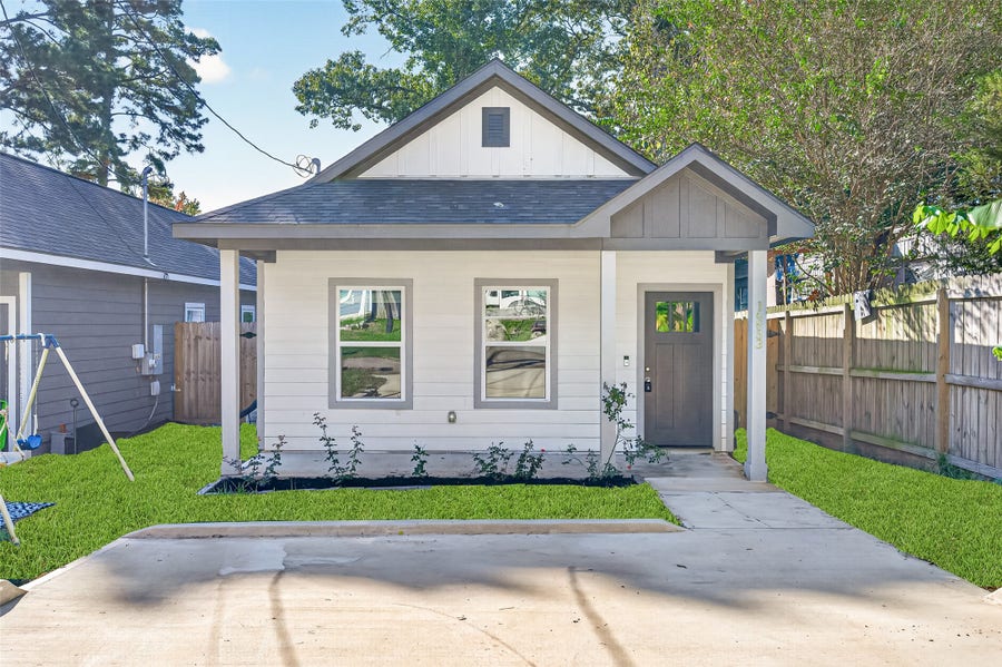 Property photo for 16853 Glenheath, Montgomery, TX