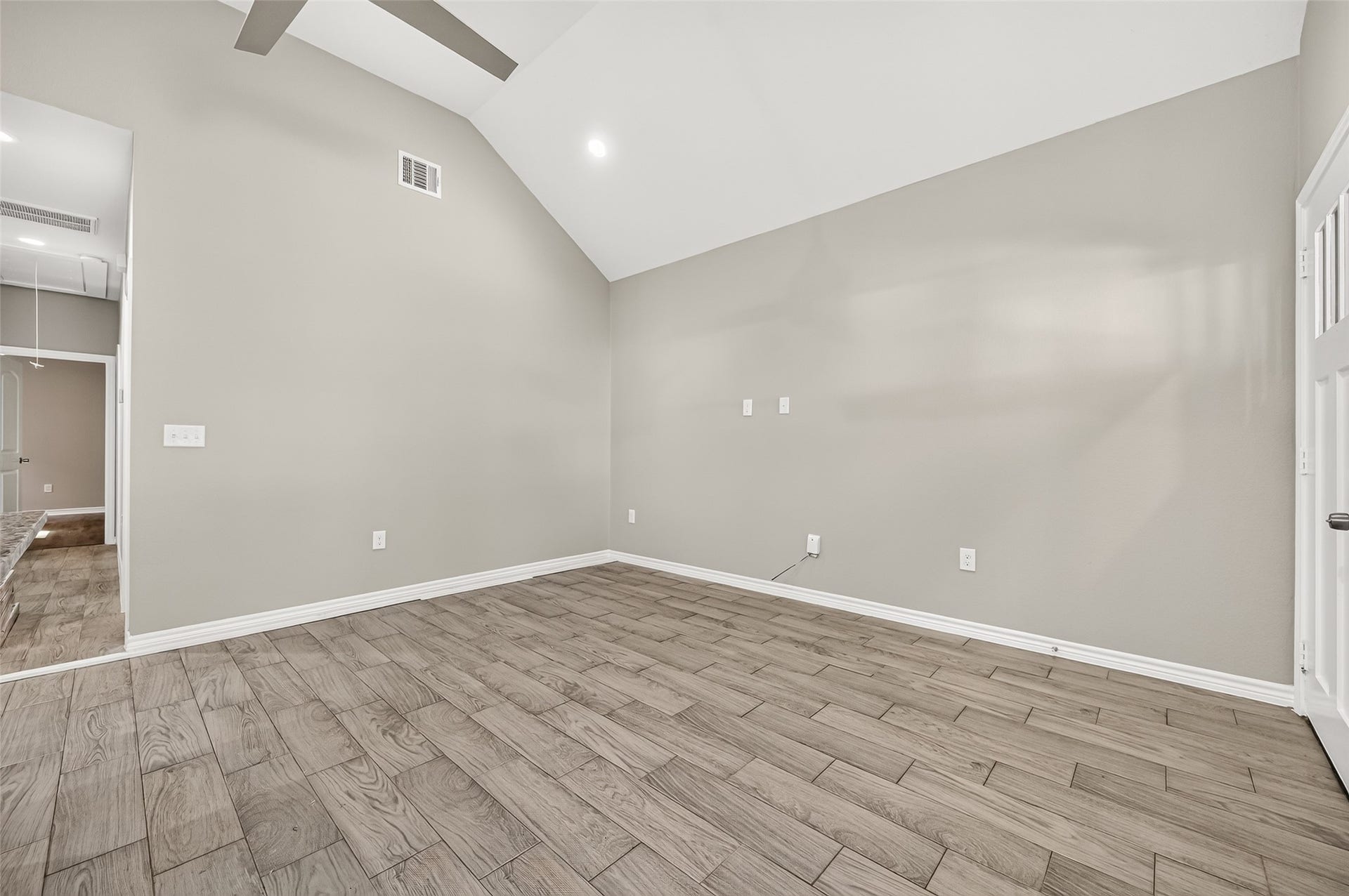16853 Glenheath, Montgomery, TX 77316 16853 Glenheath, Montgomery, TX 77316