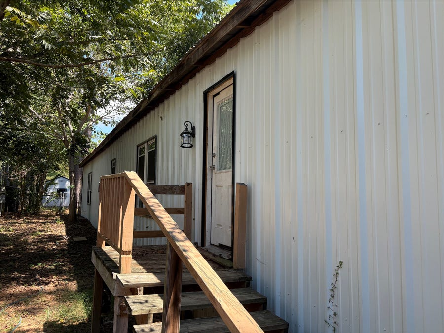 Property photo for 13120 S Lee Shore Drive, Willis, TX