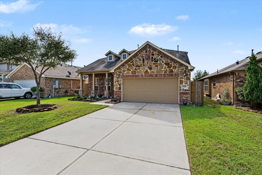 Property photo for 2530 Wood Park Boulevard, Conroe, TX