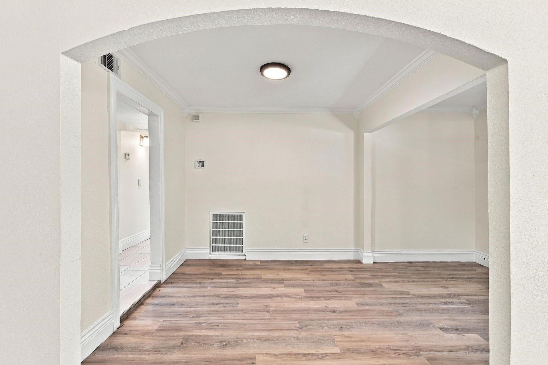 1012 W Hart Avenue, Pasadena, TX 77506 1012 W Hart Avenue, Pasadena, TX 77506