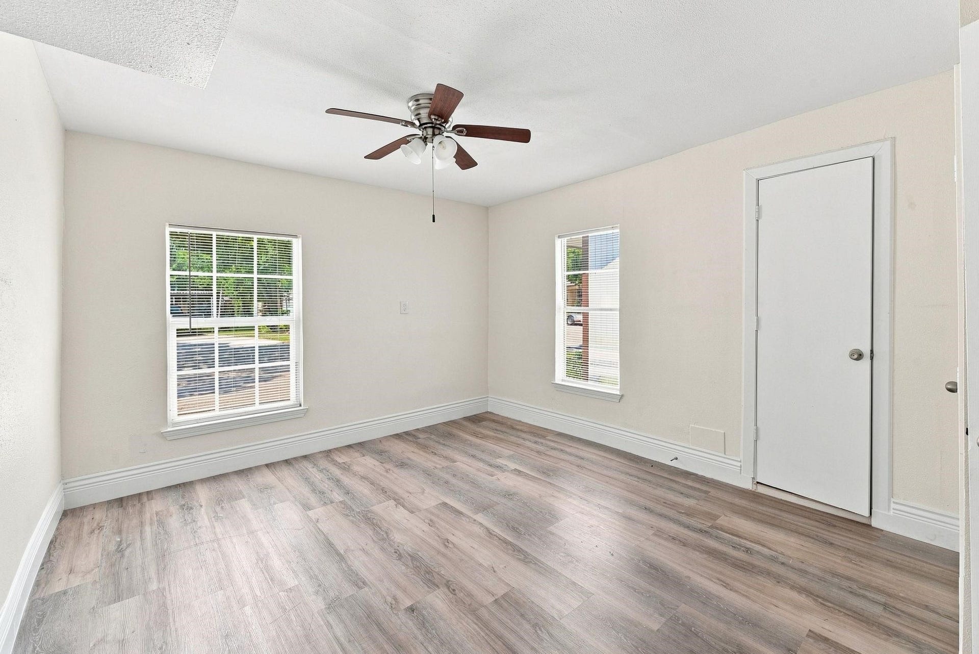 1012 W Hart Avenue, Pasadena, TX 77506 2nd Bedroom
