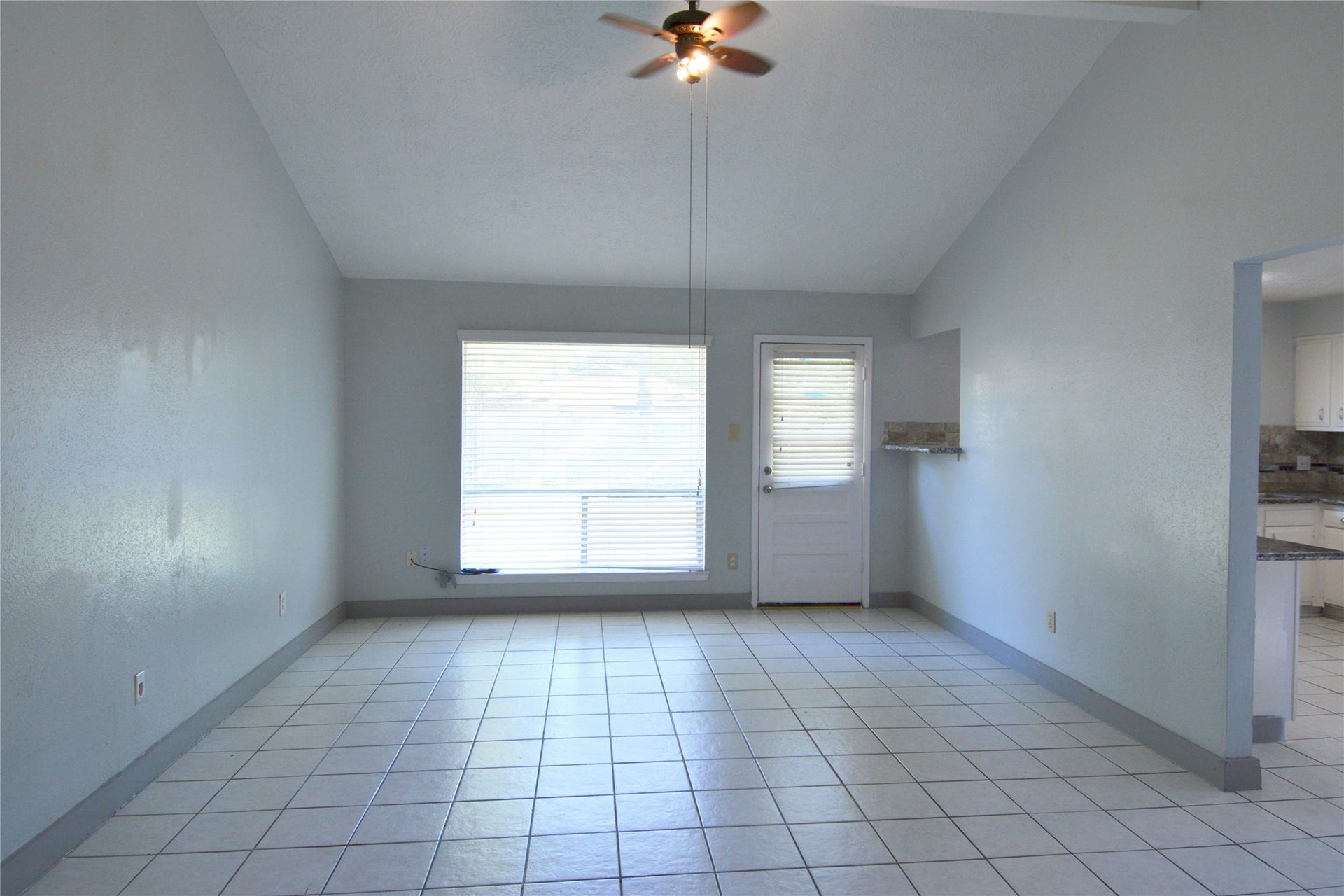 208 Leafwood Circle, League City, TX 77573 208 Leafwood Circle, League City, TX 77573