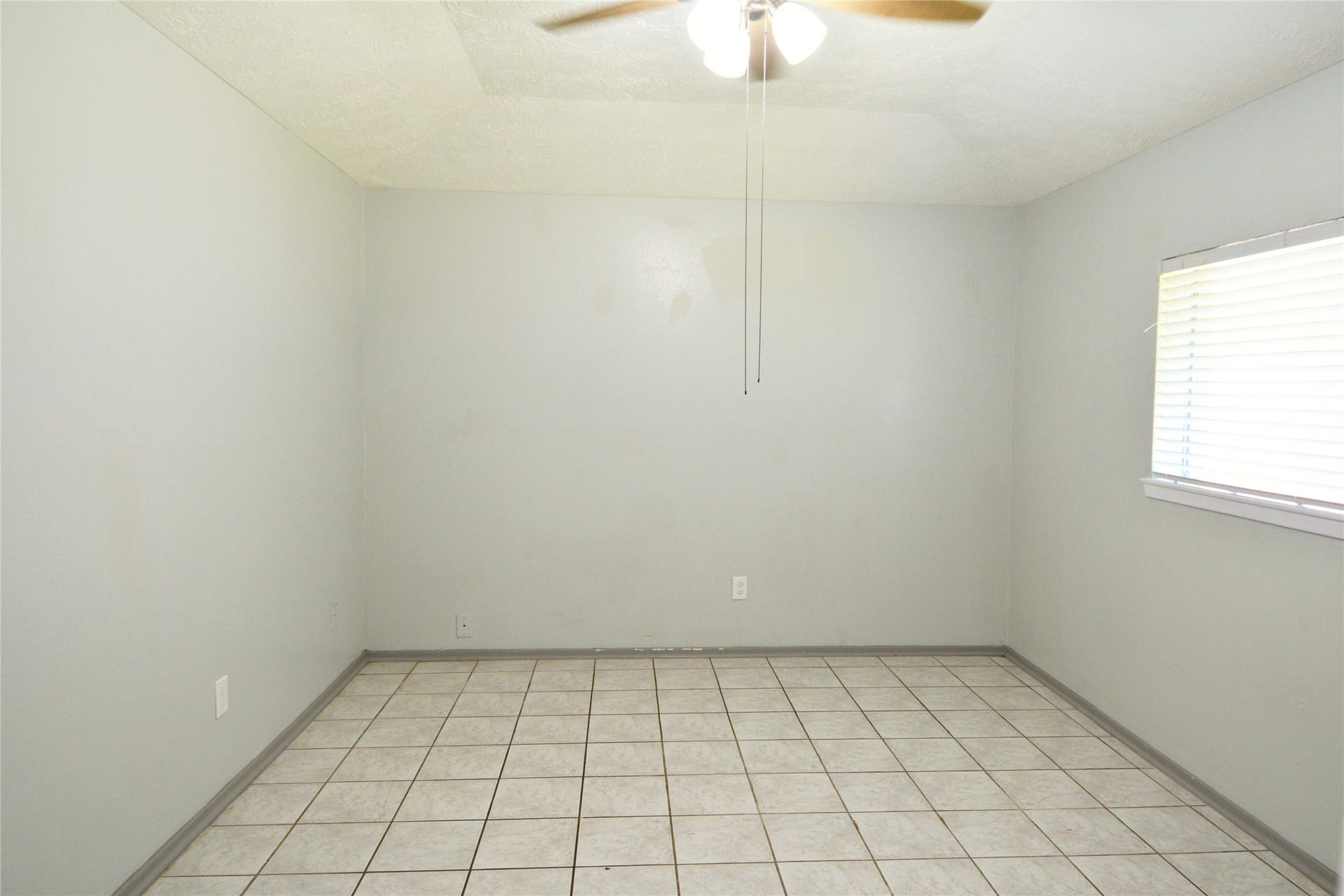 208 Leafwood Circle, League City, TX 77573 208 Leafwood Circle, League City, TX 77573