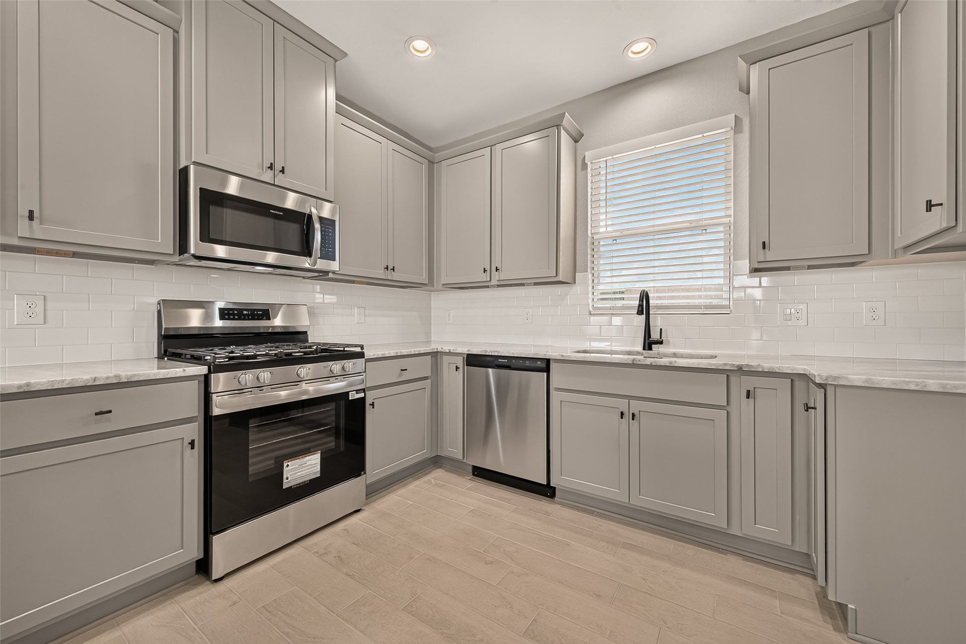 457 Stone Placa, Brookshire, TX 77423 457 Stone Placa, Brookshire, TX 77423