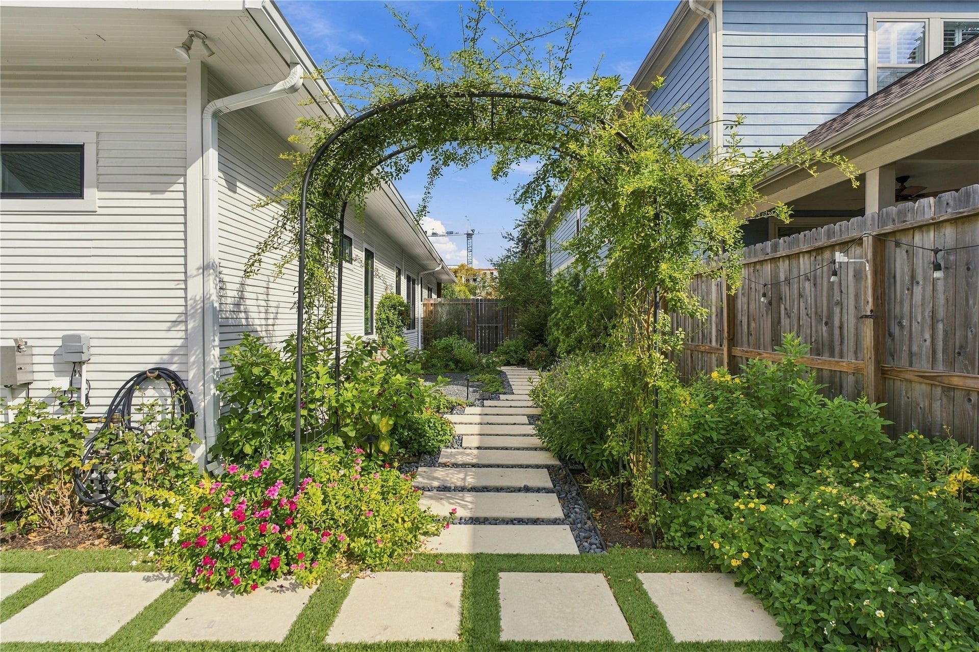 620 W 21st Street, Houston, TX 77008 620 W 21st Street, Houston, TX 77008