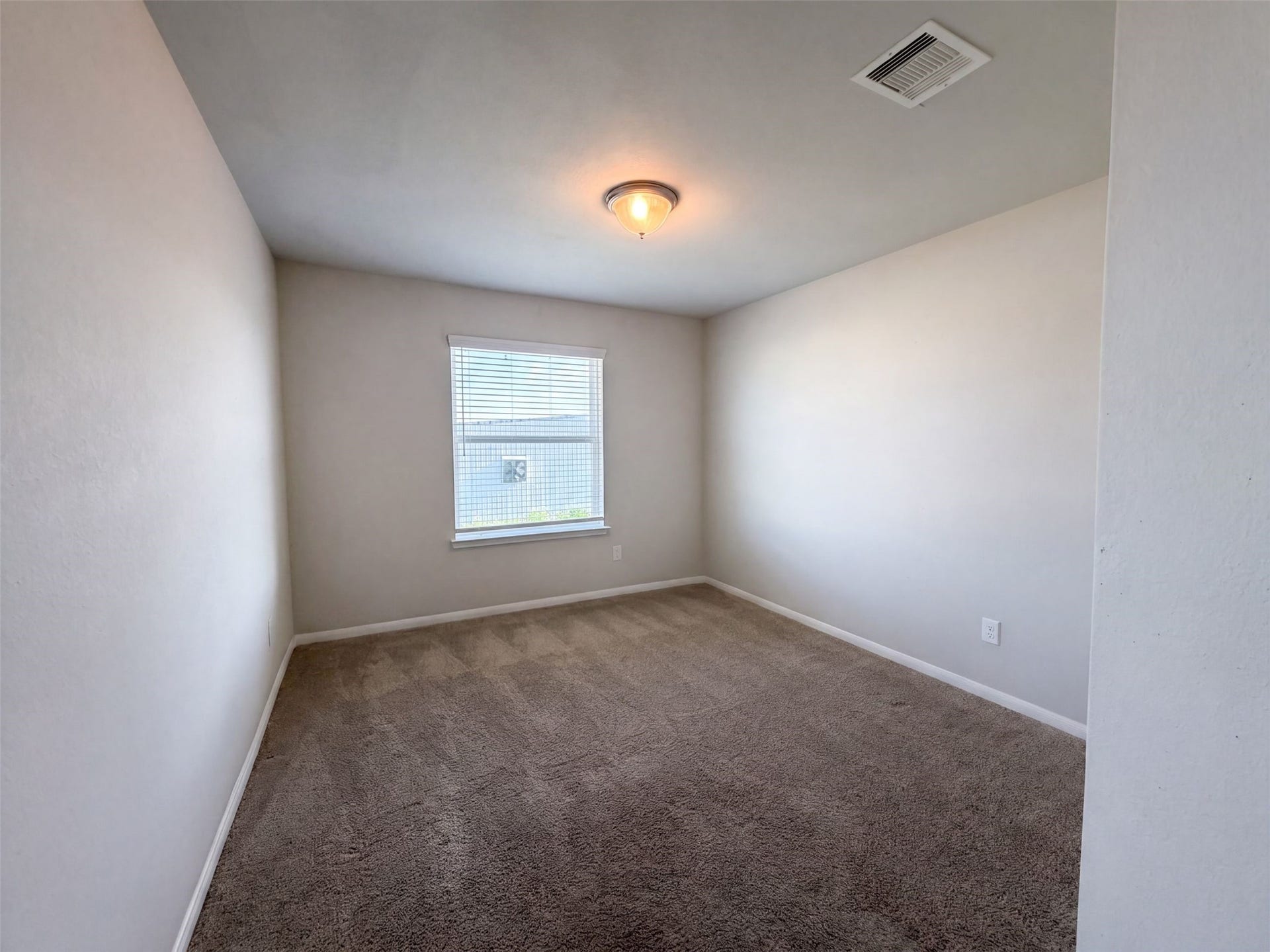 222 Ashley Way, Alvin, TX 77511 222 Ashley Way, Alvin, TX 77511