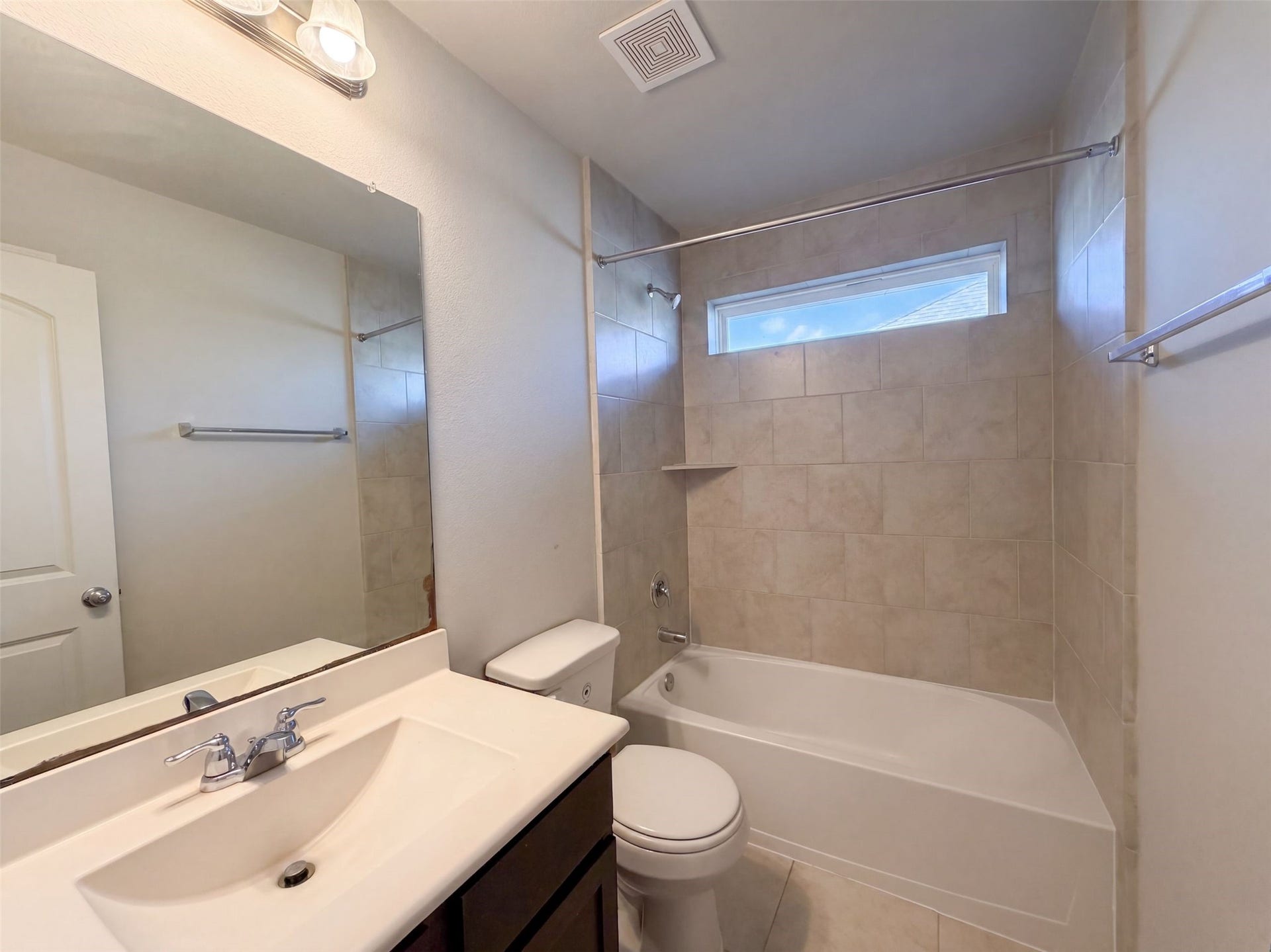 222 Ashley Way, Alvin, TX 77511 222 Ashley Way, Alvin, TX 77511
