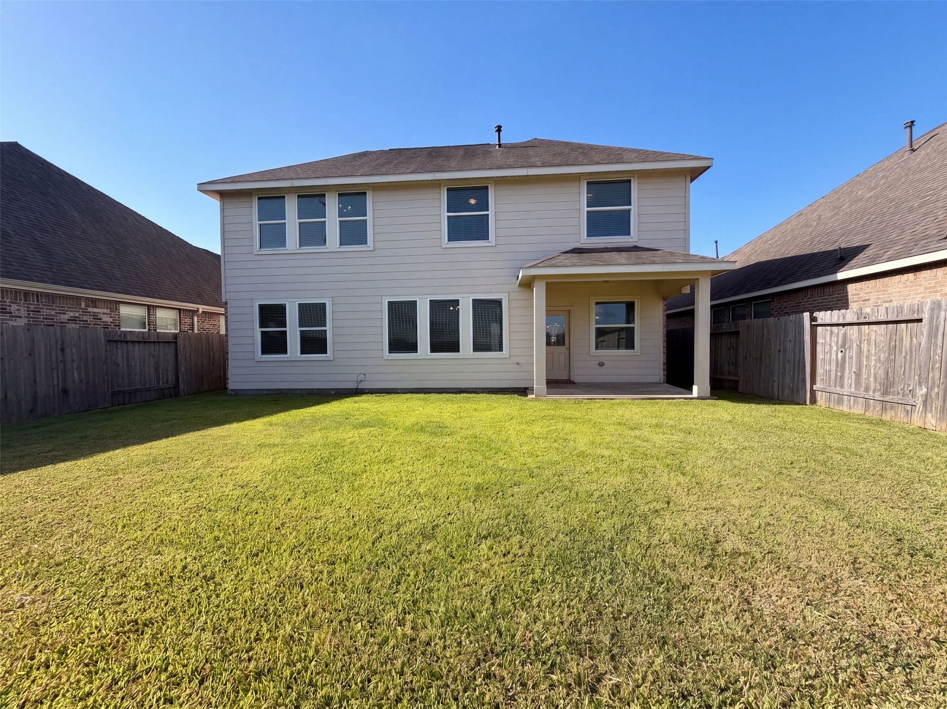 222 Ashley Way, Alvin, TX 77511 222 Ashley Way, Alvin, TX 77511
