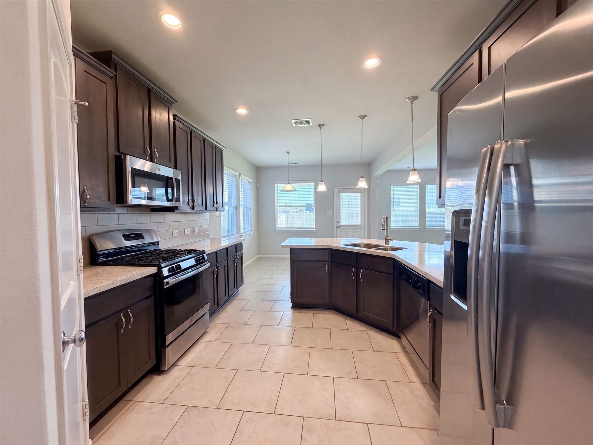 222 Ashley Way, Alvin, TX 77511 Staged Photo