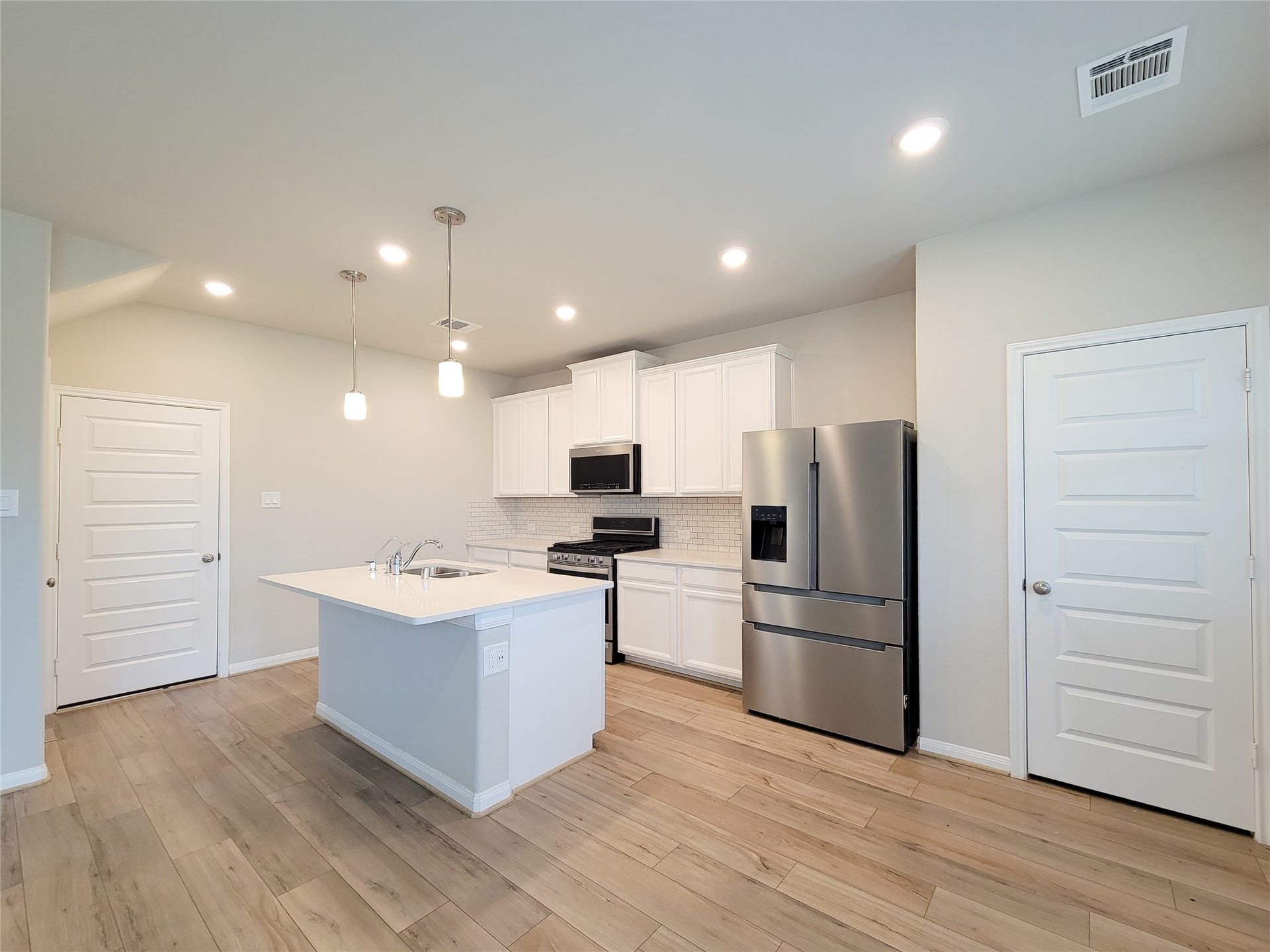 18528 Meadow Point Lane, Conroe, TX 77316 18528 Meadow Point Lane, Conroe, TX 77316