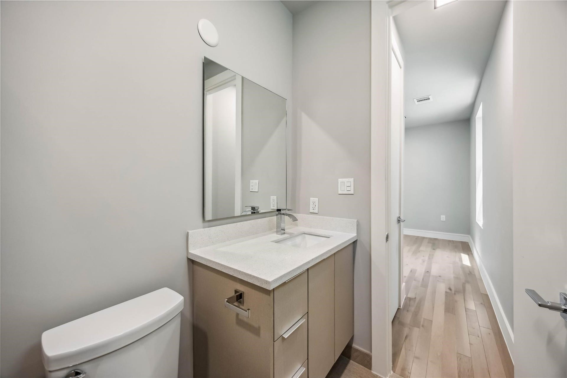 1115 W 21st Street, Houston, TX 77008 1115 W 21st Street, Houston, TX 77008