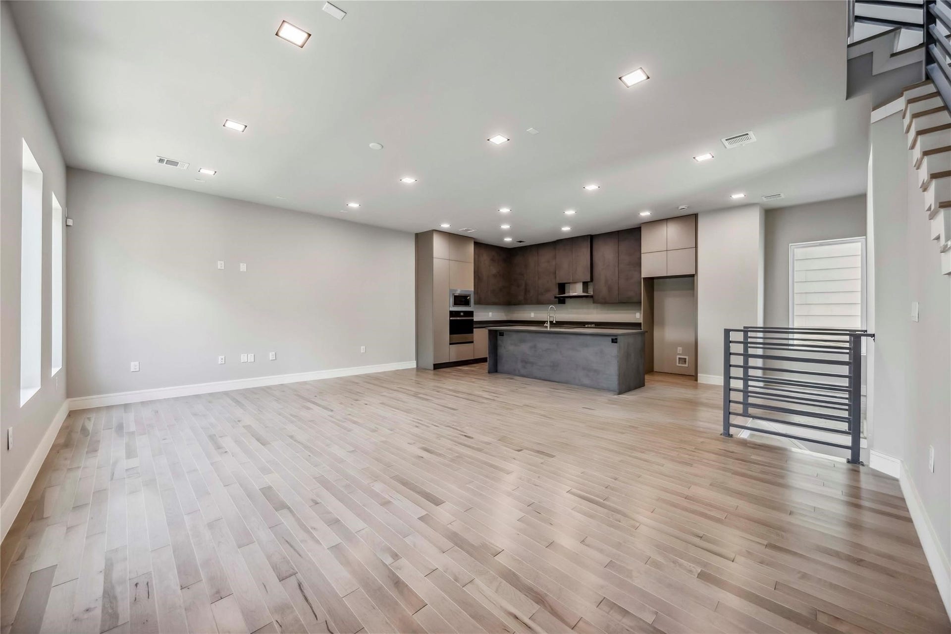 1115 W 21st Street, Houston, TX 77008 1115 W 21st Street, Houston, TX 77008