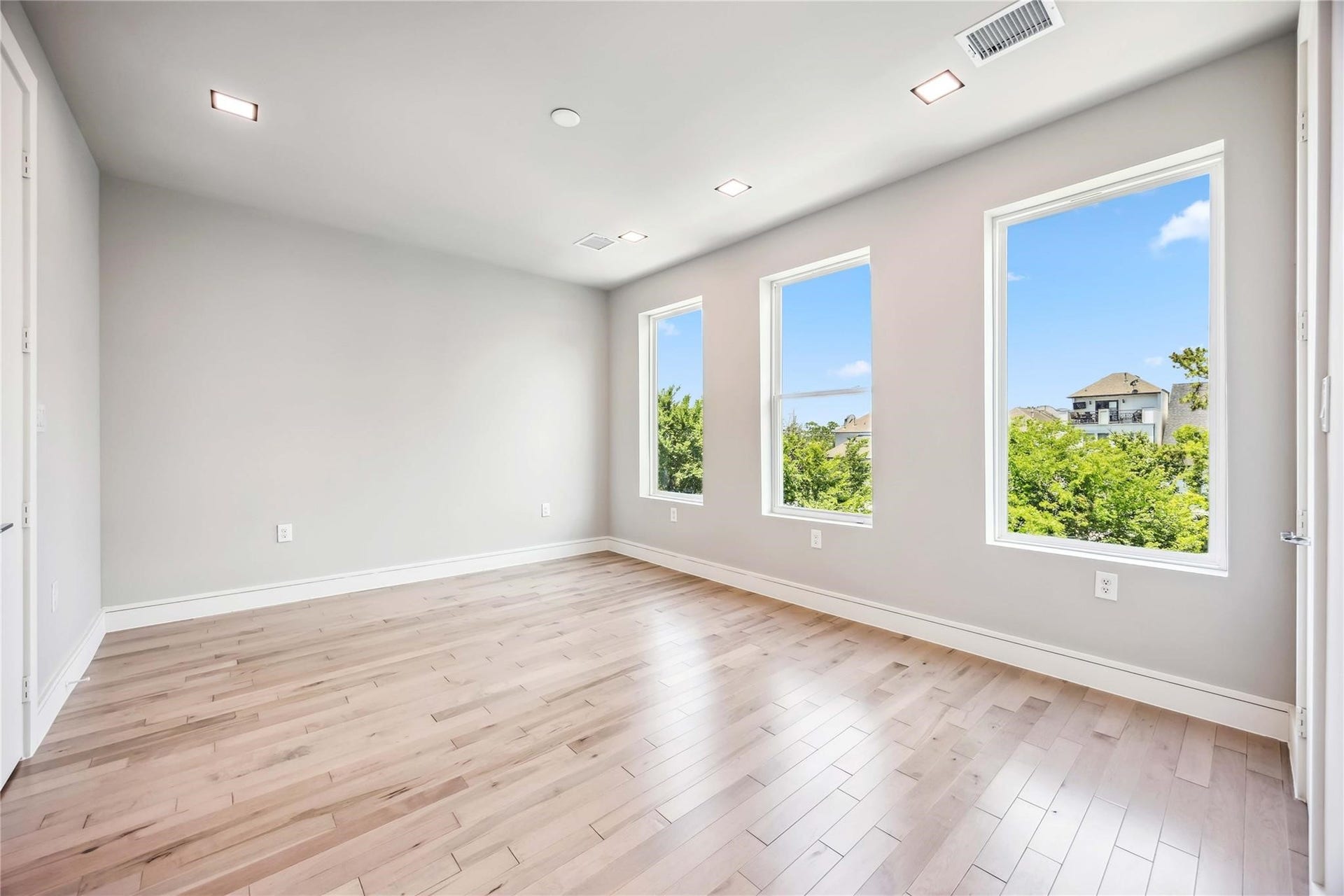 1115 W 21st Street, Houston, TX 77008 1115 W 21st Street, Houston, TX 77008