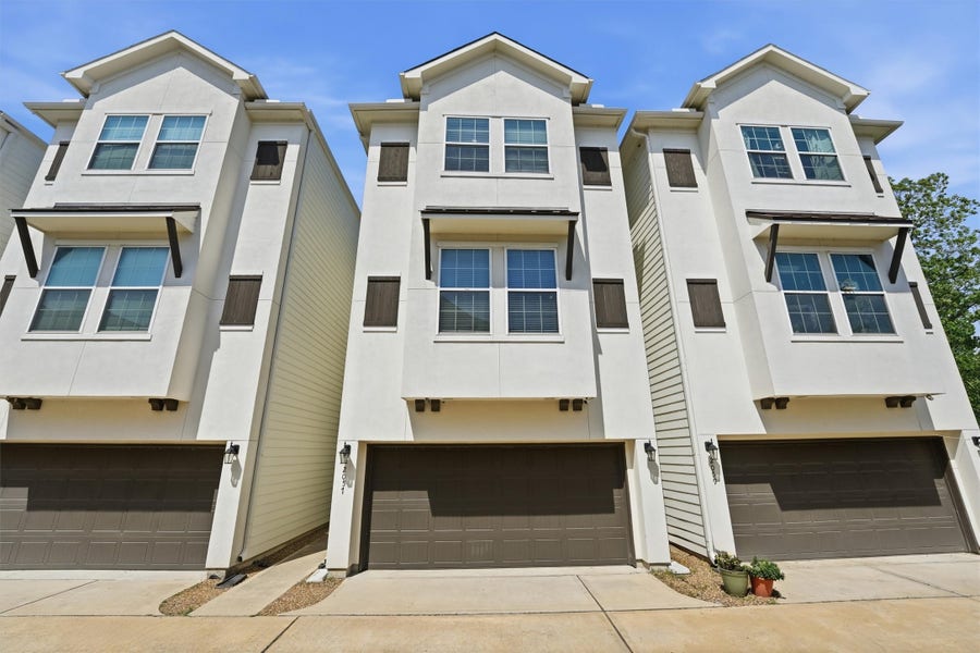 Property photo for 2057 Sherwood Forest Street, Houston, TX