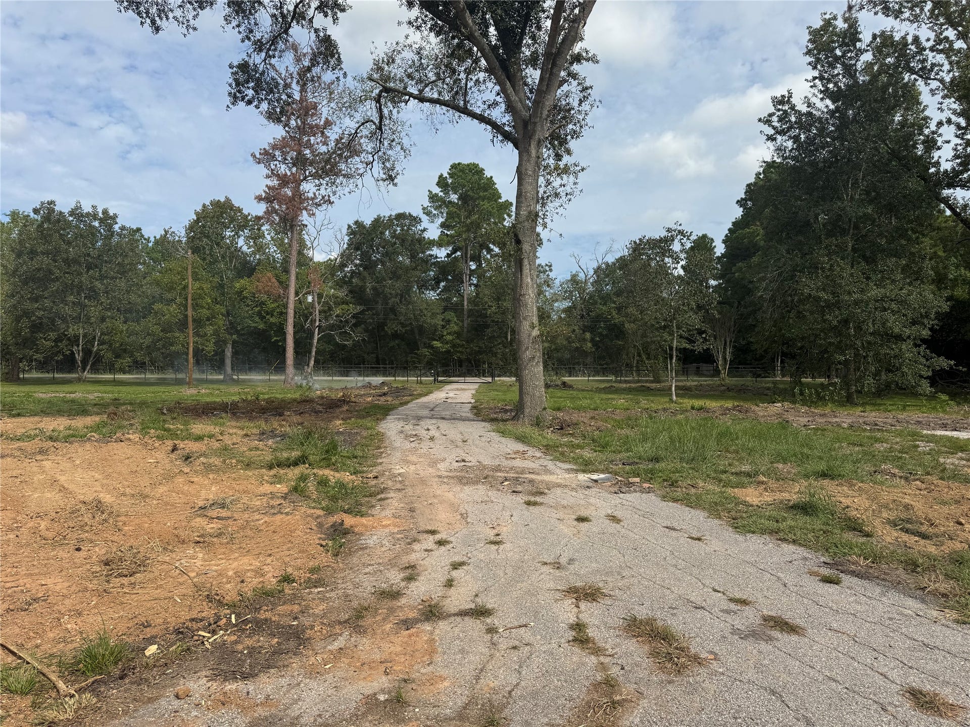 13284 Calhoun Road, Conroe, TX 77302