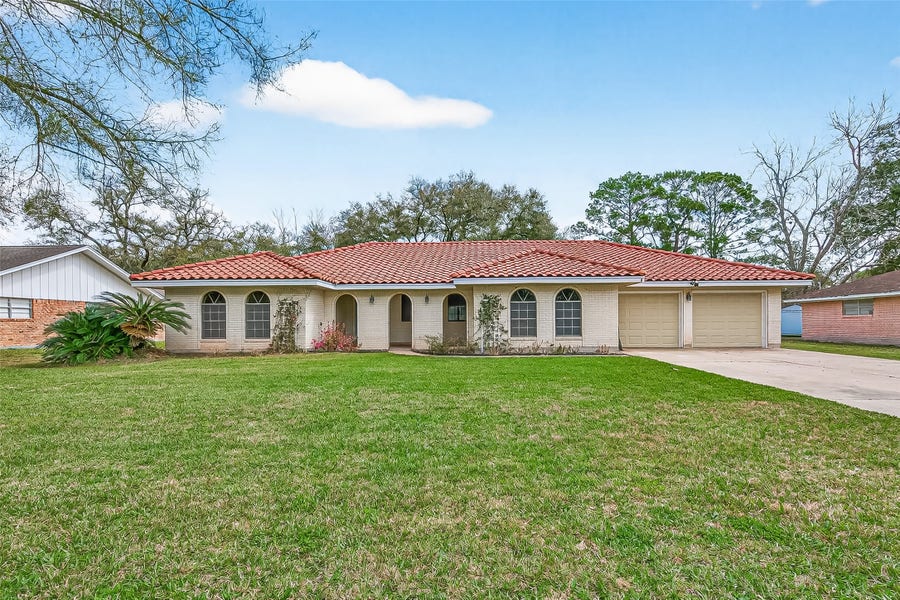 Property photo for 5607 Avenue M 1/2, Santa Fe, TX