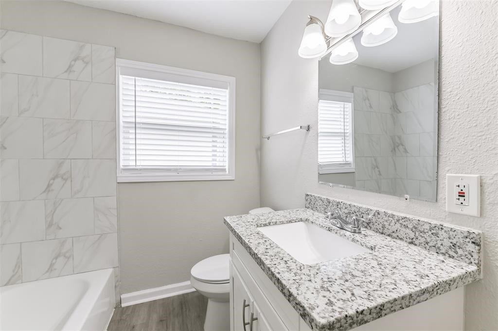 5118 Keystone Street, Houston, TX 77021 5118 Keystone Street, Houston, TX 77021